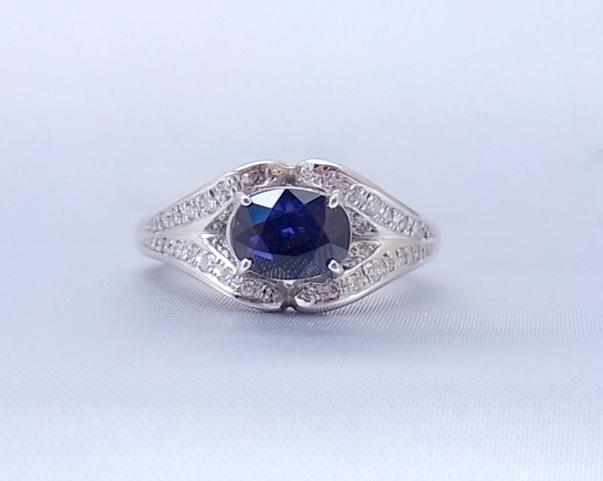 サファイア（ブルー）ダイヤモンド リング | オリジナル商品 | 文京区 湯島の宝飾品なら十字屋商店へ
