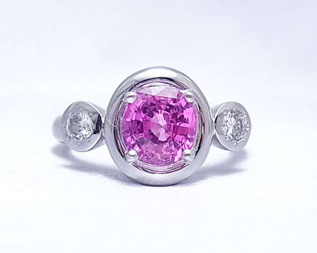 ピンクサファイアとダイヤモンドの指輪